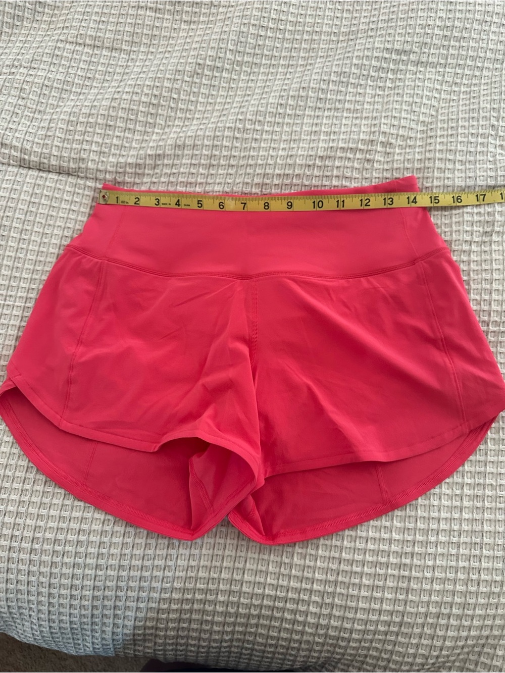 Lululemon | “Speed Up” High-Rise Lined Short 4" - Lip Gloss - Women’s 6 - Picture 10 of 13